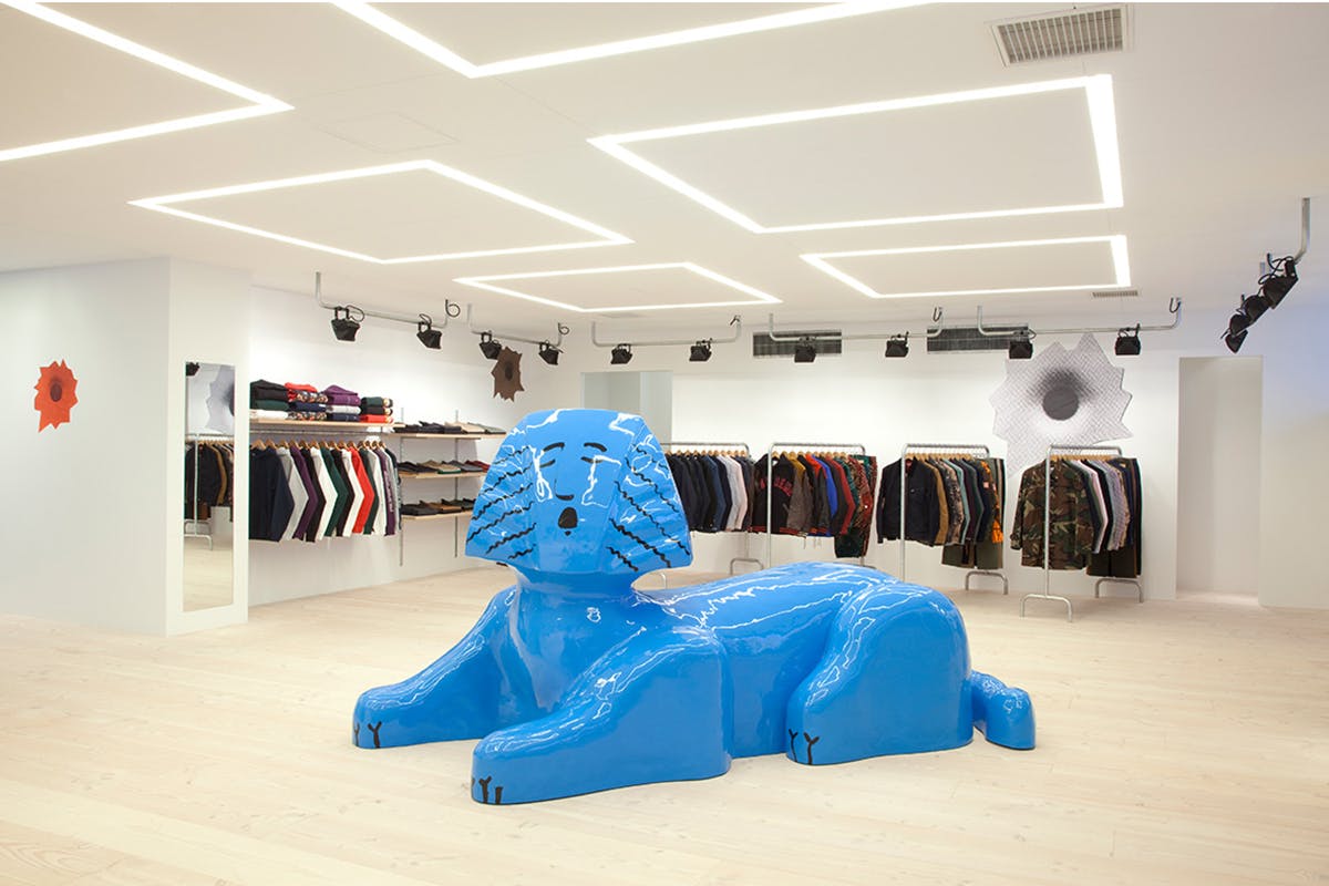 supreme clothing near me